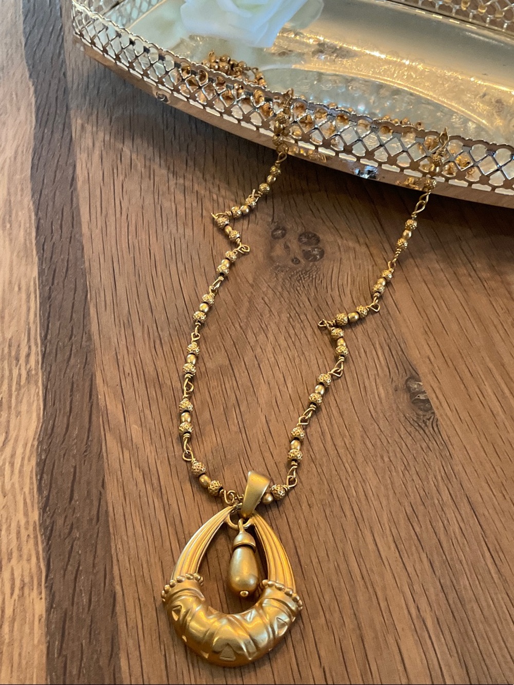 Classic Vintage Ann Klein Gold Tone With Teardrop Pendant Necklace Hangtag